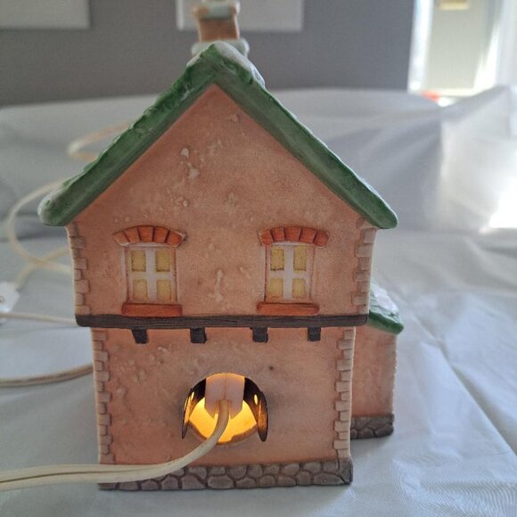 Americana Porcelain General Store – Lighted Christmas Village House – Hand-Paint - Picture 3 of 5
